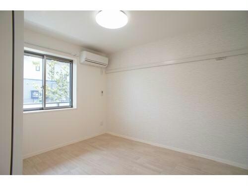 ルーシーエメラルド（安堀町）の物件内観写真