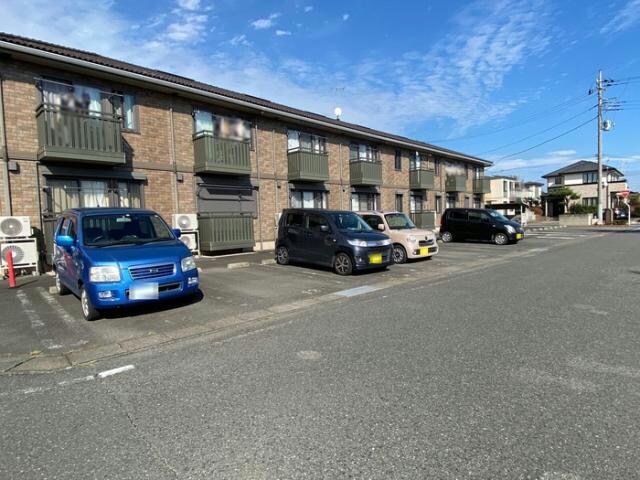 ルリエール（安堀町）の物件外観写真