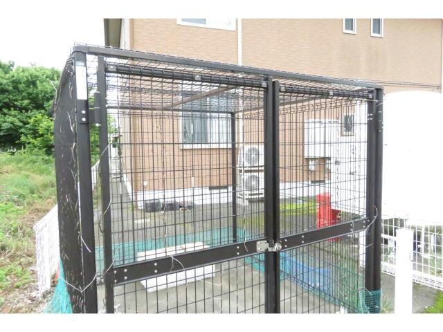 アネーロＢ（曲沢町）の物件外観写真