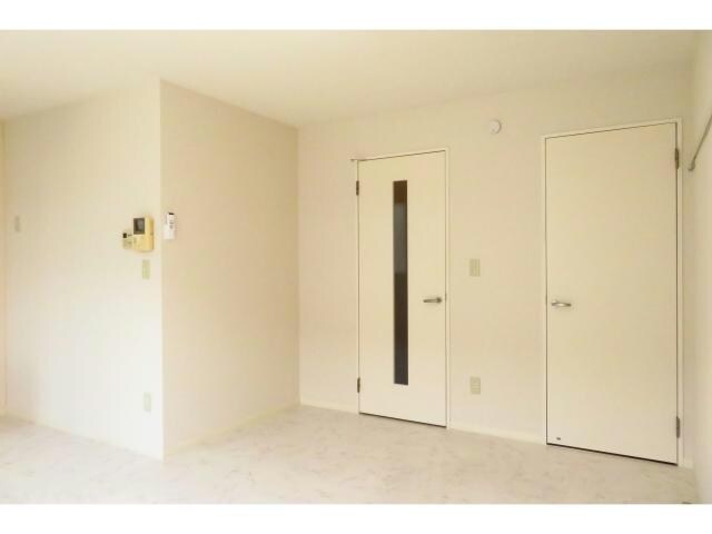 プランドールＤ（西田町）の物件内観写真