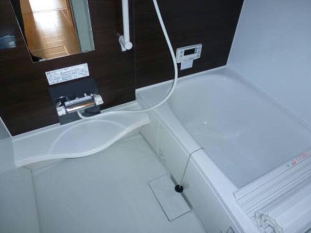 アゼリアヒルズ（茂呂町）の物件内観写真