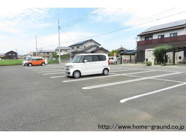 アゼリアヒルズ（茂呂町）の物件外観写真