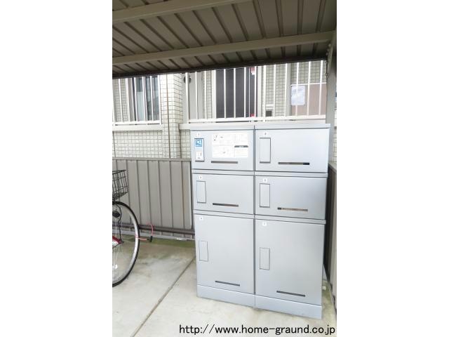 アゼリアヒルズ（茂呂町）の物件外観写真