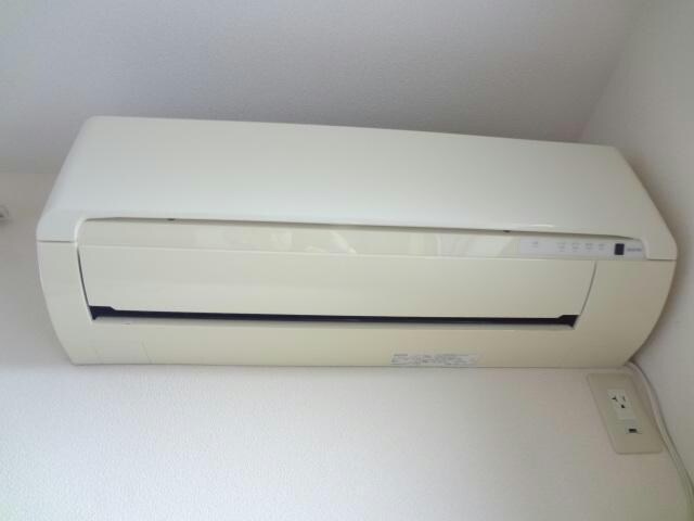 オレンジガーデンA（三室町）の物件内観写真