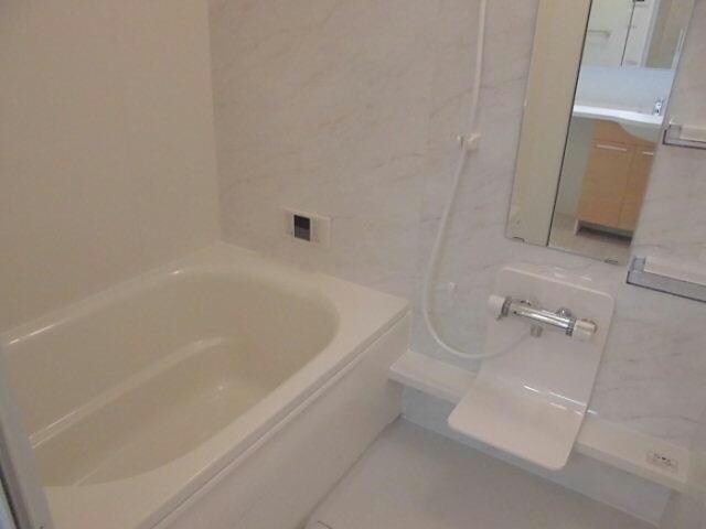 エメラルドグリーン（寿町）の物件内観写真