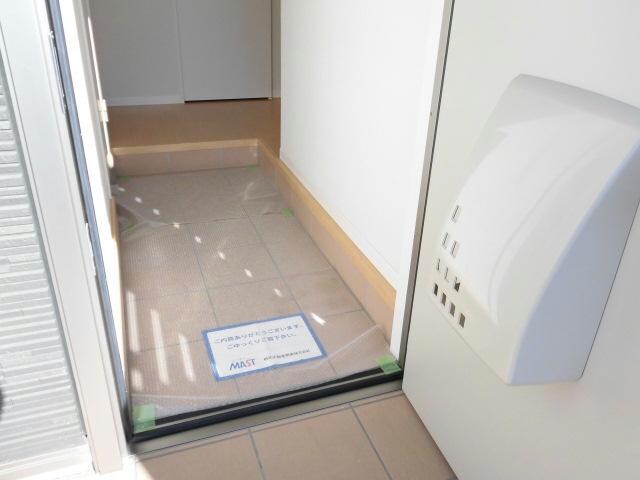 フロントマーレB（田部井町）の物件内観写真