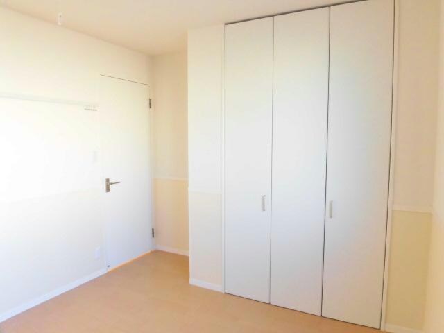 フロントマーレB（田部井町）の物件内観写真