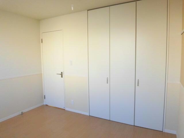 フロントマーレB（田部井町）の物件内観写真