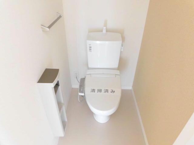 フロントマーレB（田部井町）の物件内観写真