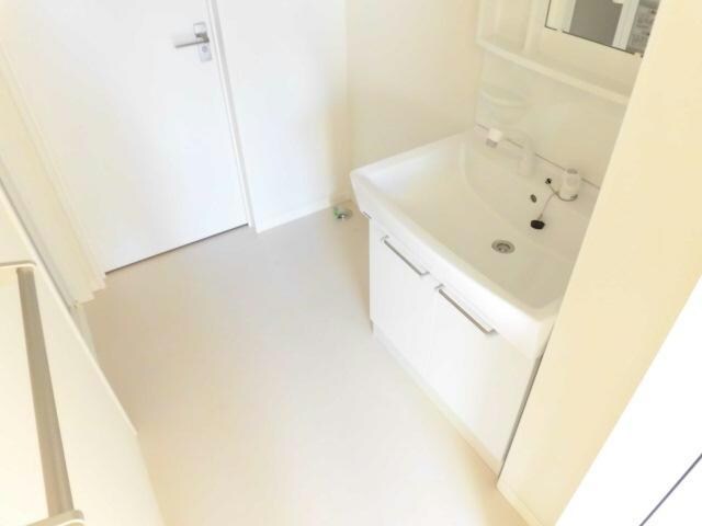 フロントマーレB（田部井町）の物件内観写真