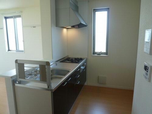 エストレリータ（茂呂町）の物件内観写真