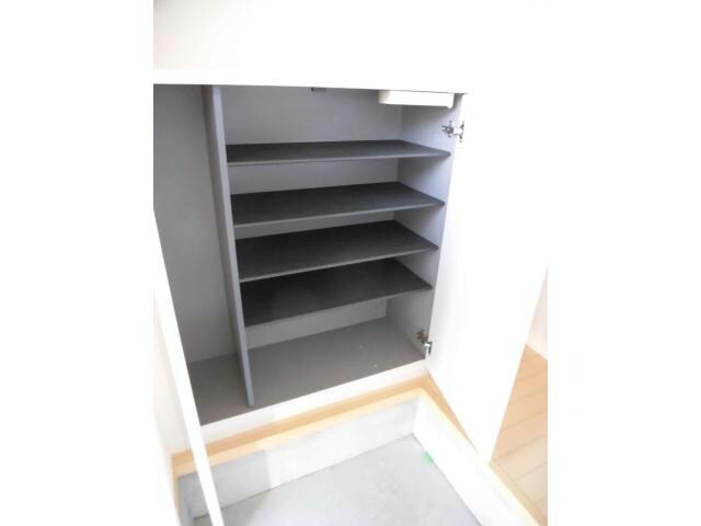 ヴィクトワールⅡＢ（境伊与久）の物件内観写真