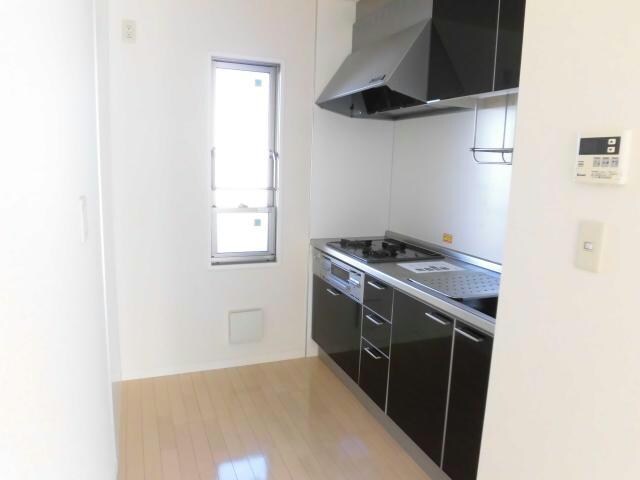 ヴィクトワールⅡＢ（境伊与久）の物件内観写真