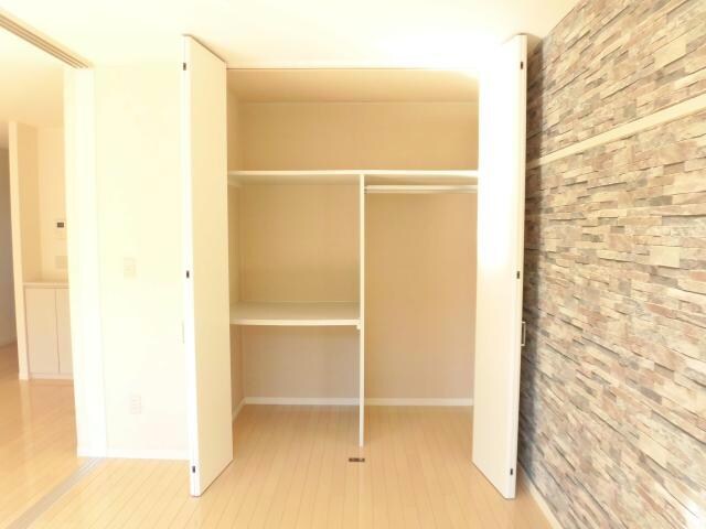 ヴィクトワールⅡＢ（境伊与久）の物件内観写真