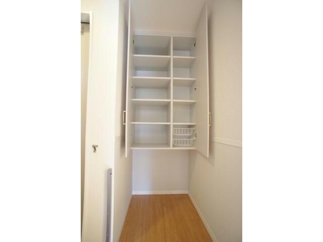 コートリシャールA（宮子町）の物件内観写真