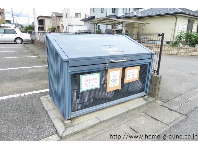 フォレスト・ヴィラ（西小保方町）の物件外観写真