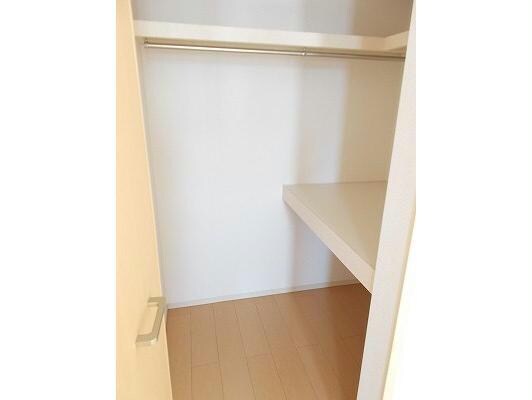 サンセレーノ光（今泉町）の物件内観写真