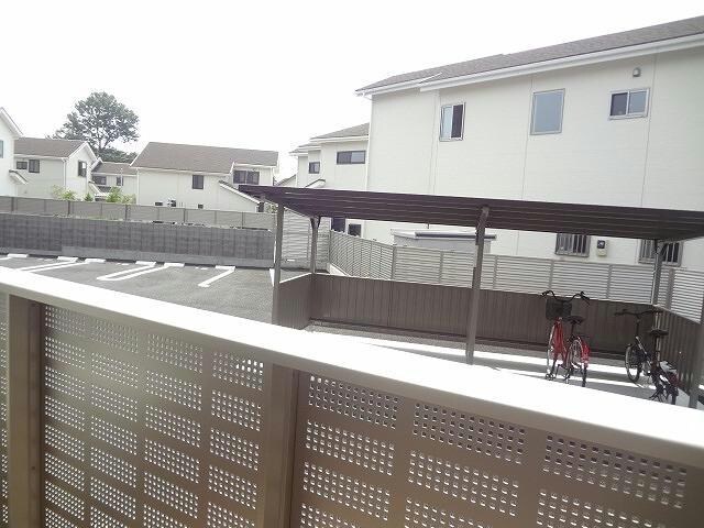 ローズハイツ（茂呂町）の物件内観写真