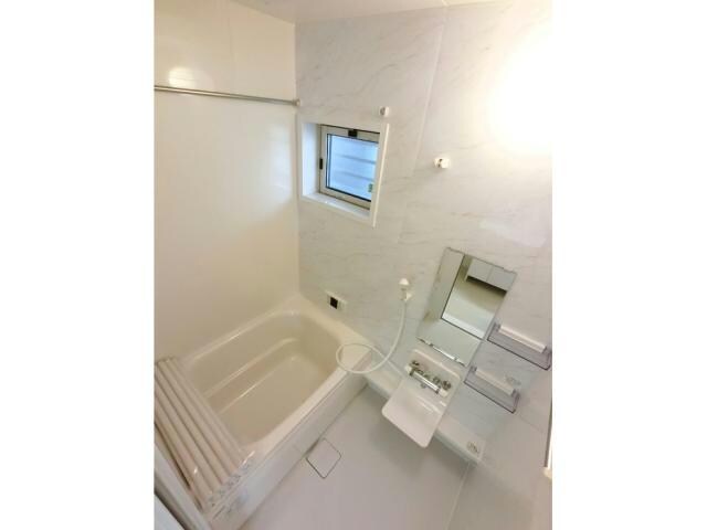 ブルーサファイアA（茂呂町）の物件内観写真