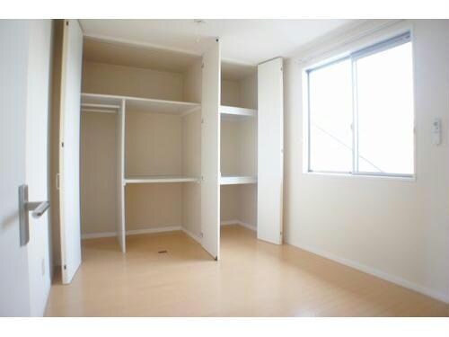 ケイコーポＥ（南千木町）の物件内観写真