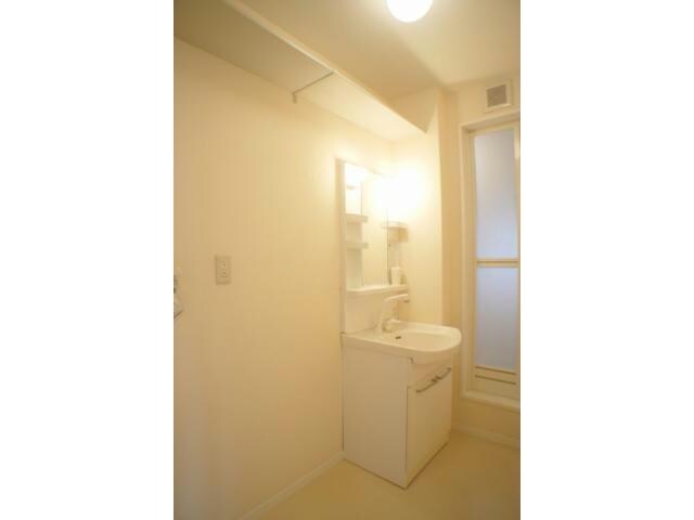 ケイコーポＥ（南千木町）の物件内観写真