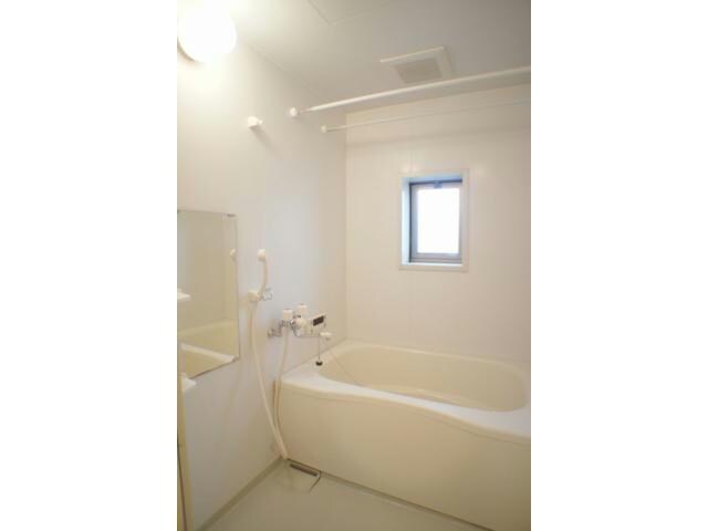 ケイコーポＥ（南千木町）の物件内観写真