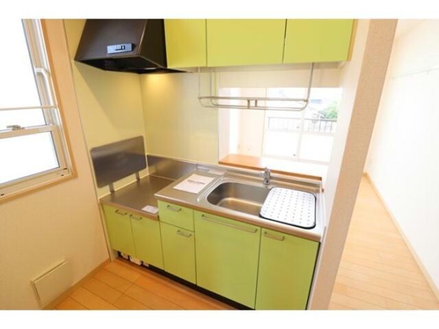 ヴィラ・ブルーノＥ（稲荷町）の物件内観写真