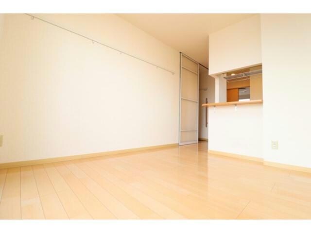 ヴィラ・ブルーノＥ（稲荷町）の物件内観写真