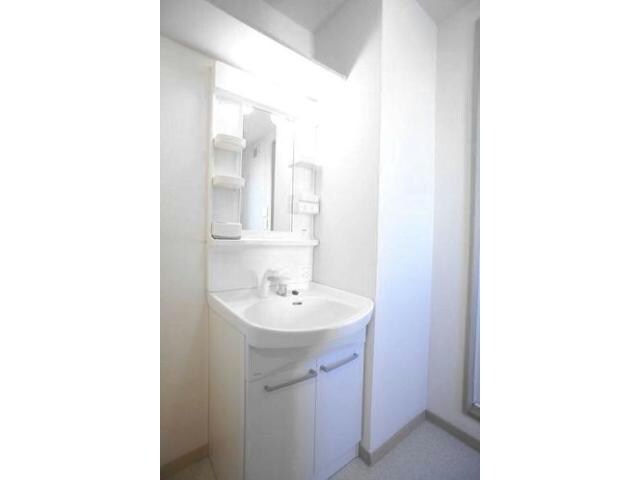 ヴィクトワール（田中島町）の物件内観写真