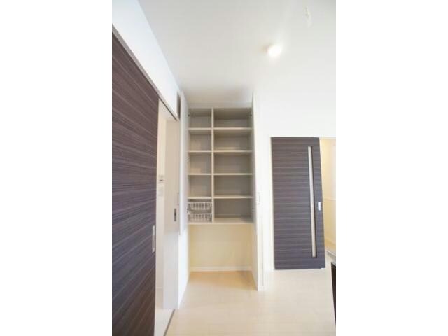 フロントマーレＡの物件内観写真