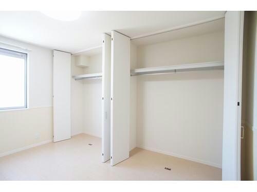 フロントマーレＡの物件内観写真