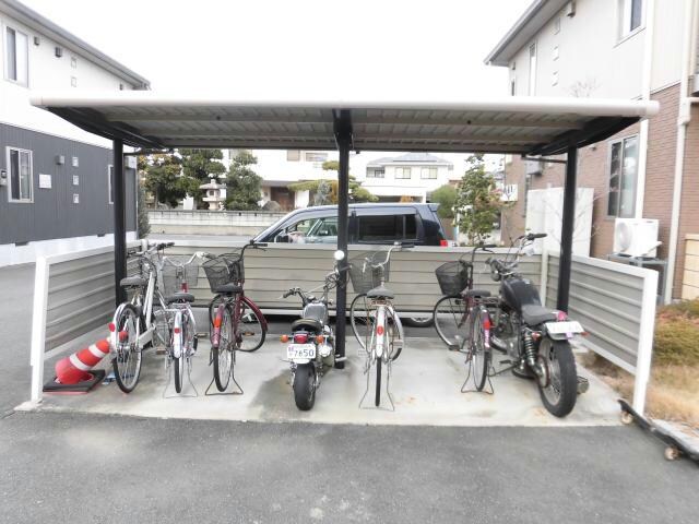 ラ・リズィエールB（韮塚町）の物件外観写真