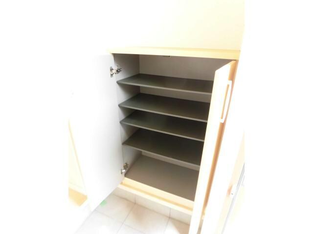 ラ・リズィエールB（韮塚町）の物件内観写真