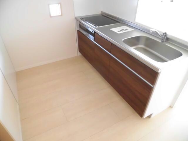 ラ・リズィエールB（韮塚町）の物件内観写真