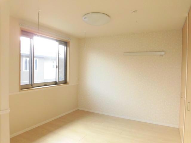 ラ・リズィエールB（韮塚町）の物件内観写真