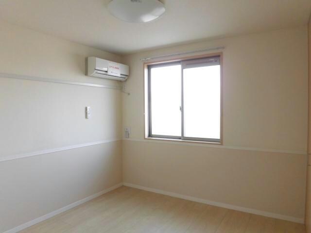 ラ・リズィエールB（韮塚町）の物件内観写真