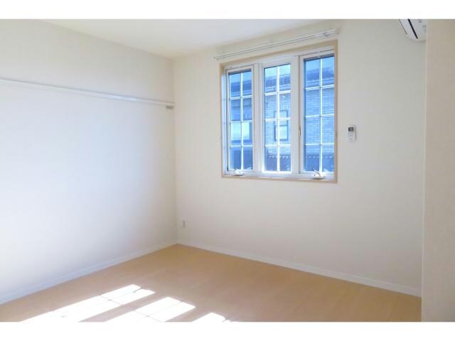 オハナ（波志江町）の物件内観写真