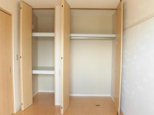 ヴァンヴェストA（三室町）の物件内観写真