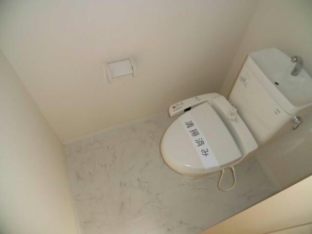 ヴァンヴェストA（三室町）の物件内観写真