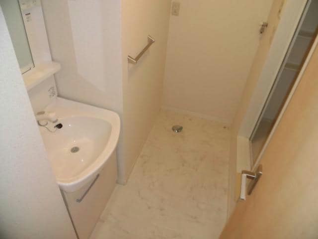 ヴァンヴェストA（三室町）の物件内観写真