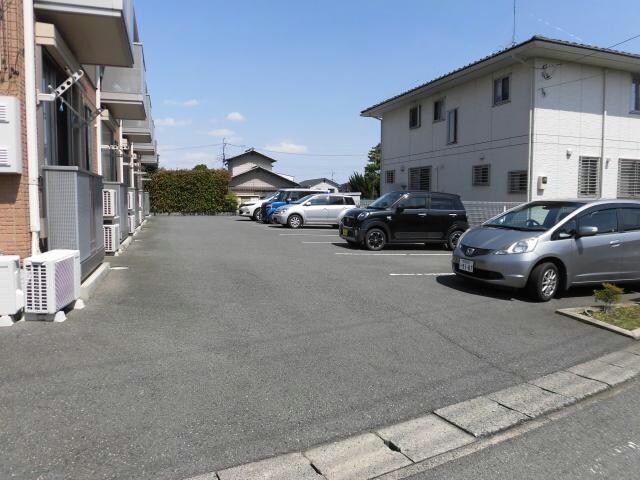 レ・ジュウィールアン（下植木町）の物件外観写真