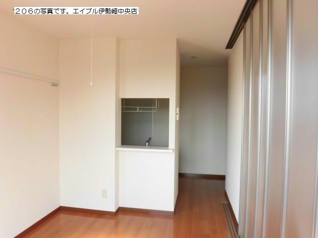 レ・ジュウィールアン（下植木町）の物件内観写真