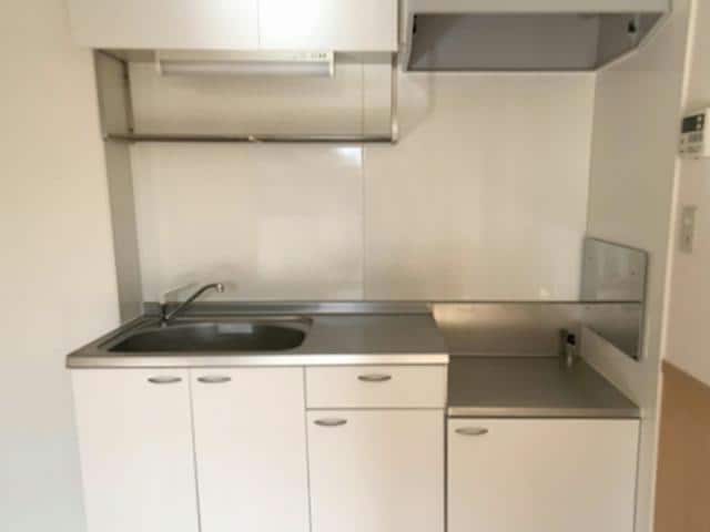 ロイヤルガーデン連取B（連取本町）の物件内観写真