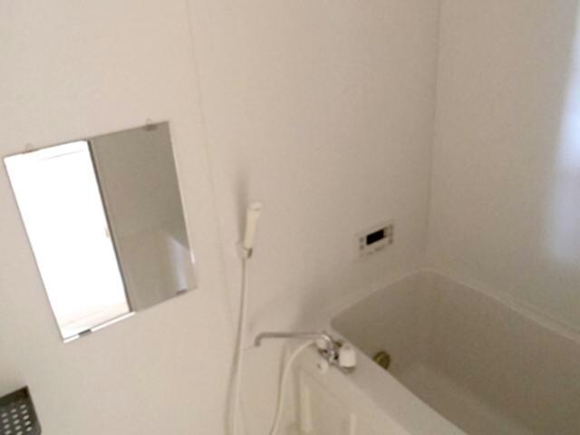 ロイヤルガーデン連取B（連取本町）の物件内観写真