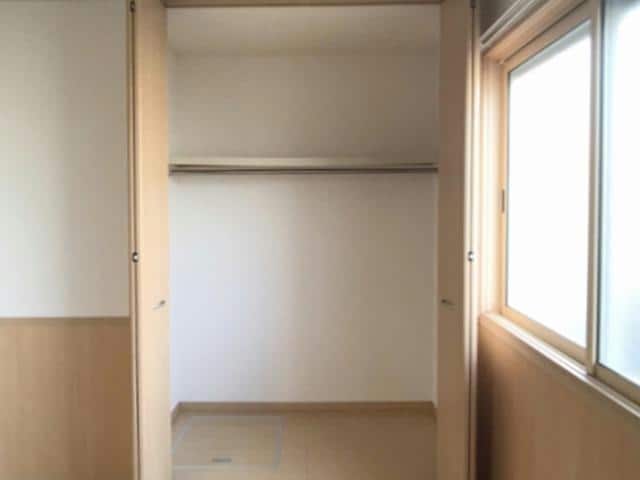 ロイヤルガーデン連取B（連取本町）の物件内観写真