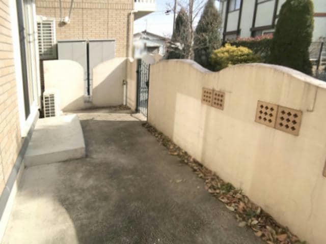 ロイヤルガーデン連取B（連取本町）の物件内観写真