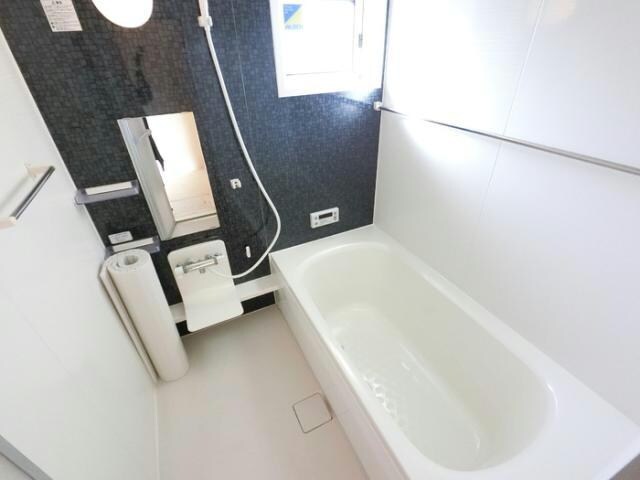 セレーナ（豊城町）の物件内観写真