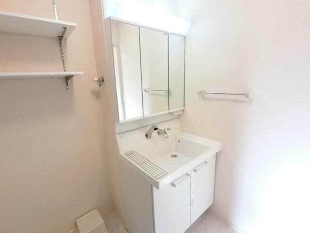 セレーナ（豊城町）の物件内観写真