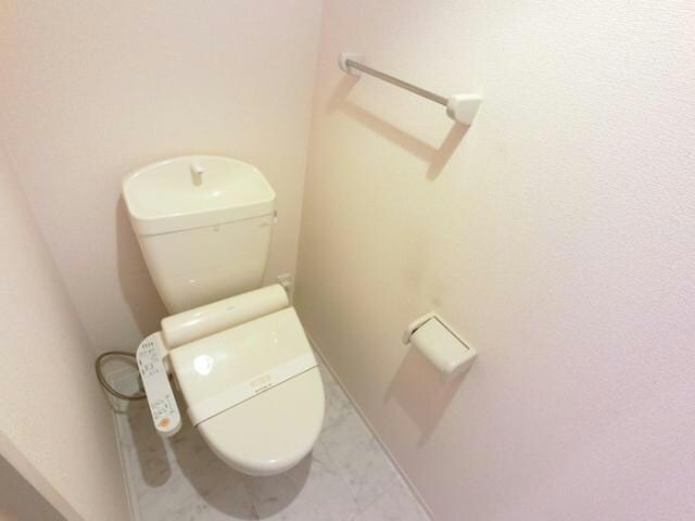 セレーナ（豊城町）の物件内観写真