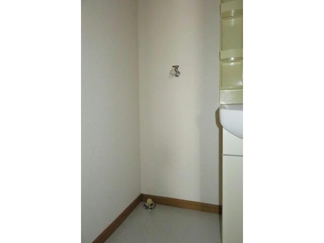 メゾンdeアヴェニールB（南千木町）の物件内観写真